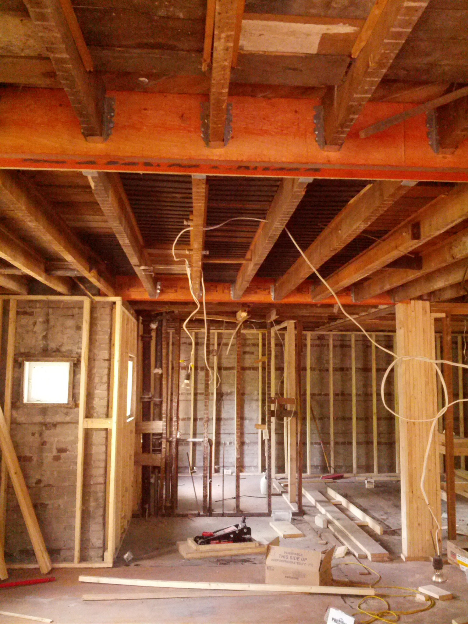 Welland renovation during structural construction